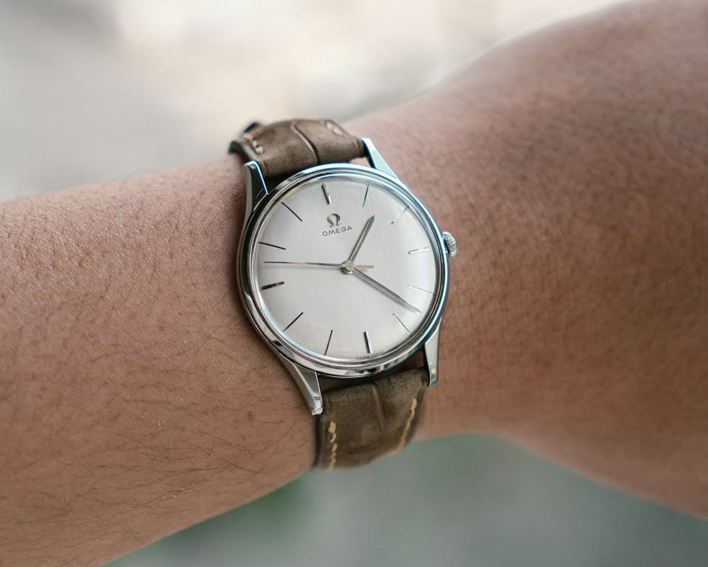 Ceas vintage cu curea din piele